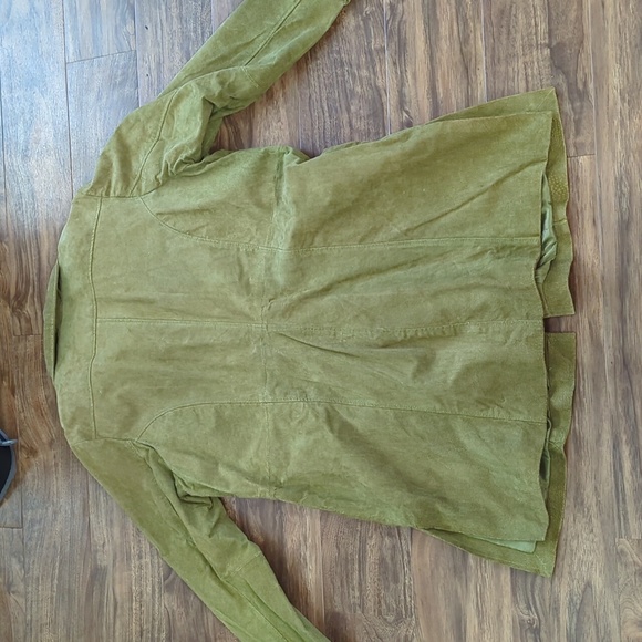 100% Leather Coat - Picture 2 of 12